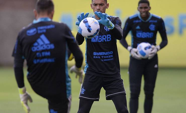 Flamengo conta com Santos para dar tranquilidade a Hugo e estancar crise envolvendo Diego Alves