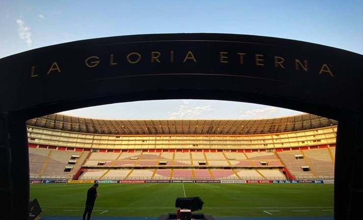 Toque de recolher no Peru é cancelado e Flamengo e Sporting Cristal vão jogar pela Libertadores