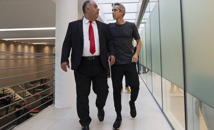 Flamengo vive caos político em crise no futebol que tem Braz como pivô e respinga em Paulo Sousa