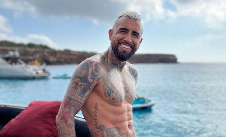 Flamengo e Vidal trocam informações financeiras e aguardam Inter pagar multa para avançar em conversas