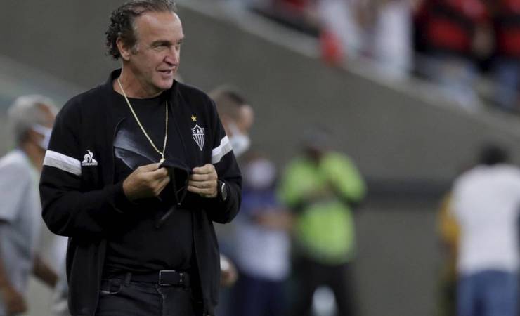 Cogitado no Flamengo, Cuca diz que não tem interesse em treinar o rubro-negro no momento