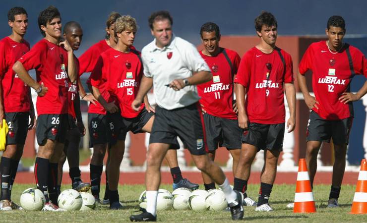 Última passagem de Cuca pelo Flamengo durou sete meses e foi marcada por relação ruim com jogadores; relembre
