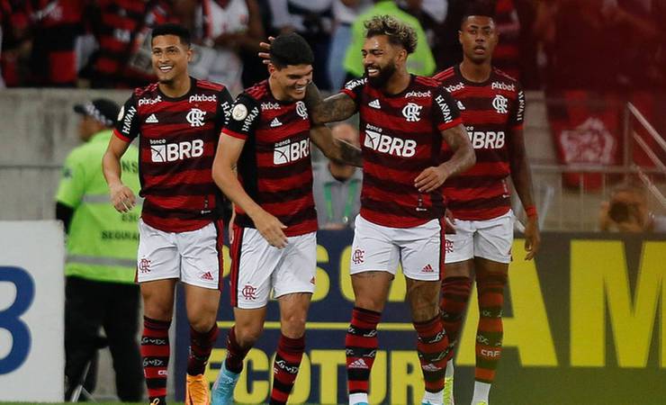Na estreia de fato de Dorival, Flamengo supera lesões, vence o Cuiabá e se afasta do Z4