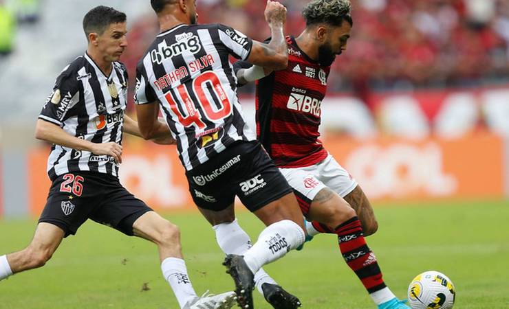 Flamengo joga muito mal e freia reação em derrota justa para o Atlético-MG