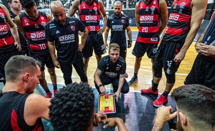 Flamengo perde para o Botafogo no Campeonato Carioca de Basquete