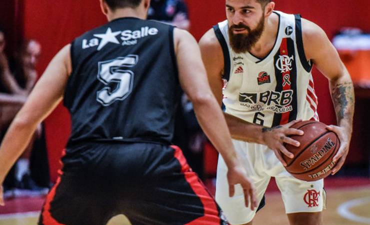 Flamengo enfrenta o Botafogo, pelo Campeonato Estadual de Basquete