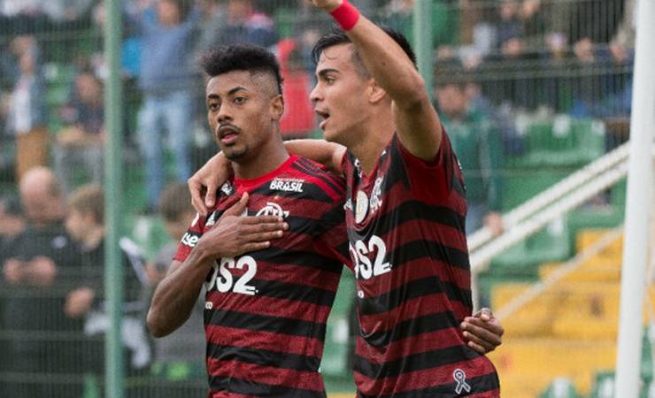 Flamengo vence Chapecoense por 1 a 0 na Arena Condá