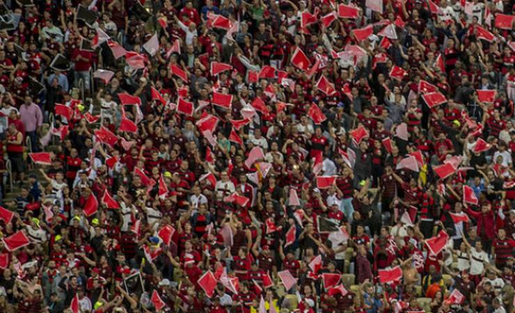 Torcedores do Flamengo devem trocar voucher e cadastrar biometria para acessar a Arena da Baixada