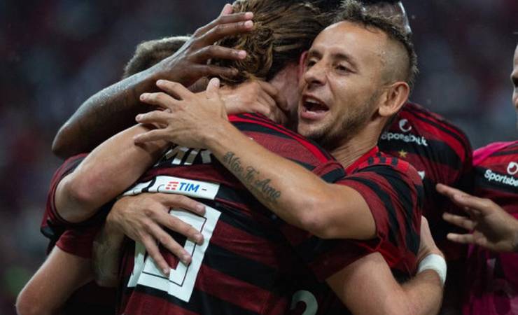 Flamengo vence o Fluminense por 3 a 2 e garante vaga na final da Taça Guanabara