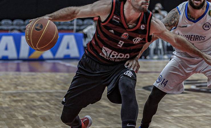 Lance Livre: Deryk Ramos