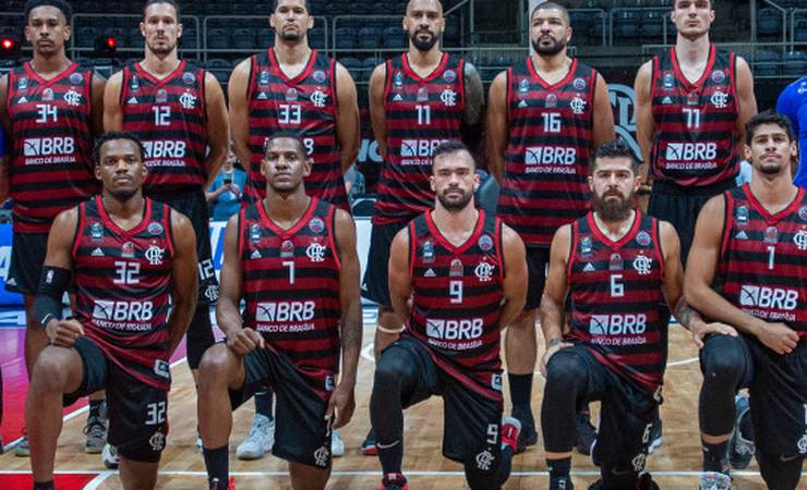 Finais da Champions League poderão ocorrer no segundo semestre devido à COVID-19