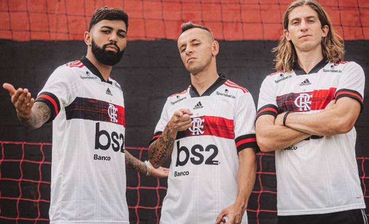 Sócios-torcedores já podem comprar o novo Manto Sagrado II com benefícios exclusivos