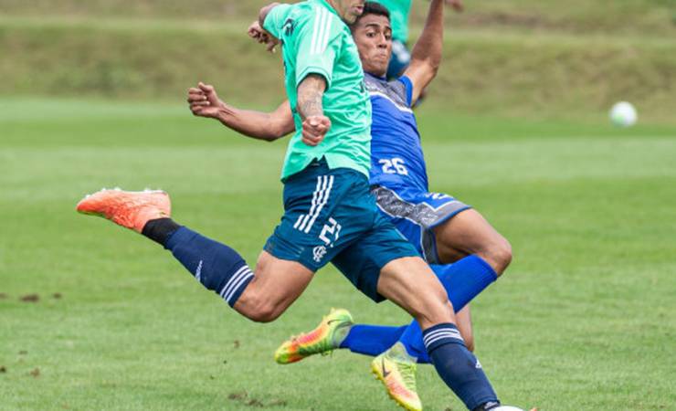Em jogo-treino, Flamengo goleia Olaria por 9 a 0
