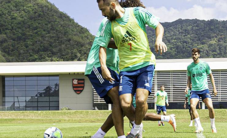 Flamengo trabalha em tempo integral visando jogo contra o Santos