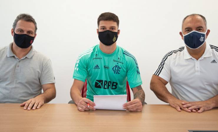 Flamengo renova com Matheus Thuler até dezembro de 2024