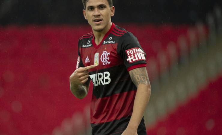 Flamengo vence o Athletico-PR por 3 a 1, no Maracanã, pelo Brasileirão