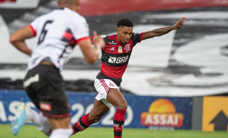 Flamengo empata com o Atlético-GO por 1 a 1 no Maracanã