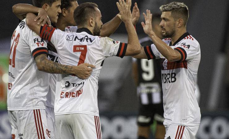 Flamengo vence o Botafogo, no Nilton Santos, por 1 a 0