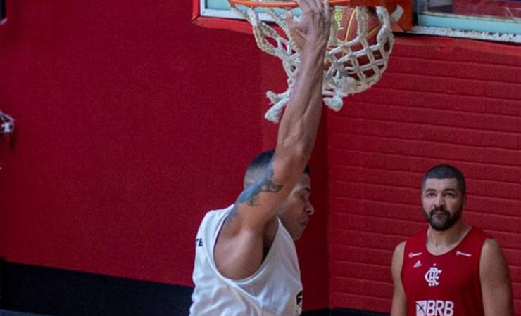 FlaBasquete enfrenta o Franca pelo Super 8 neste sábado