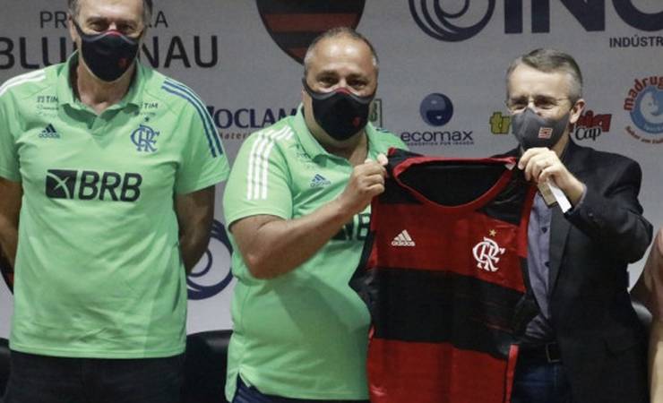 Flamengo firma parceria com Blumenau e lança equipe para disputa do Campeonato Brasileiro da CBB