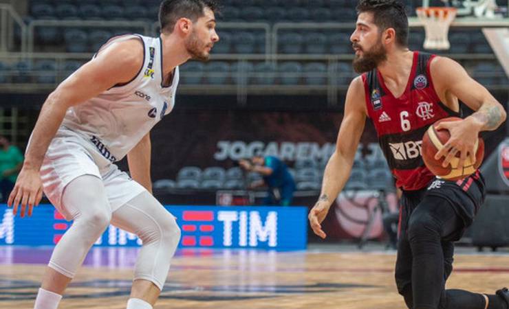 Com grande atuação, FlaBasquete derrota Minas por 79 a 69, na estreia da Champions