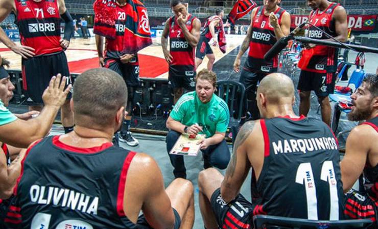 Contra Minas, Flamengo busca a liderança no NBB