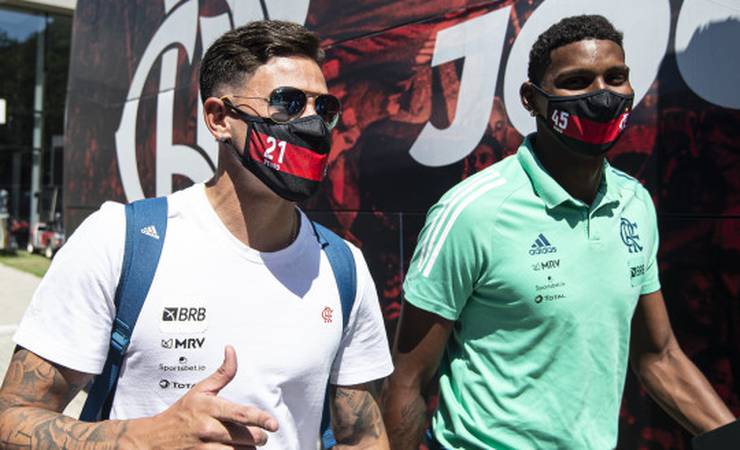 Flamengo finaliza preparação para decisão contra o São Paulo e embarca para a capital paulista