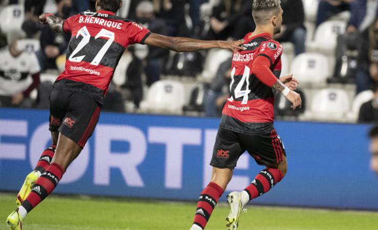 Mengão goleia o Olimpia por 4 a 1 no Paraguai e larga na frente rumo às semifinais da Libertadores
