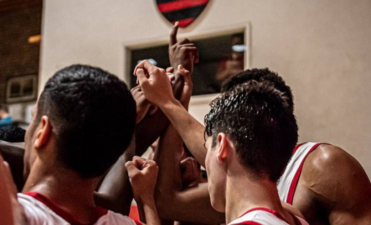 Flamengo perde para o Minas na prorrogação