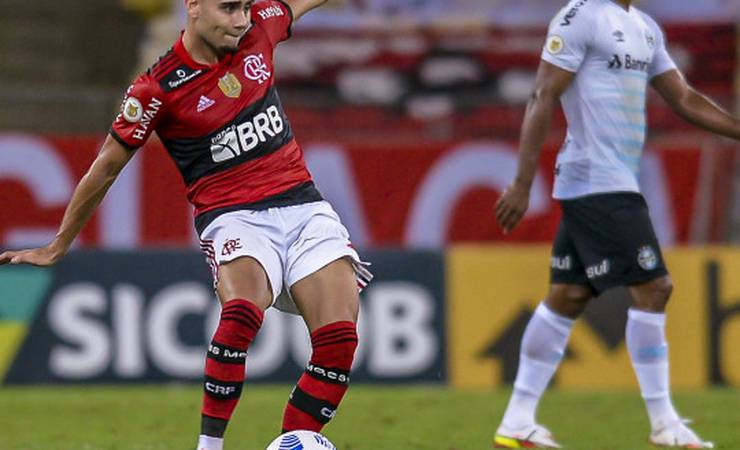 Flamengo é derrotado pelo Grêmio por 1 a 0, no Maracanã, na 21ª rodada do Brasileirão