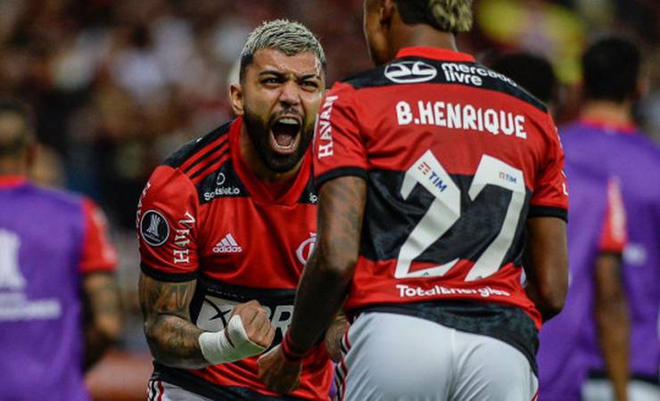 Com dois de Bruno Henrique, Flamengo derrota o Barcelona (EQU) e abre vantagem na semi da Liberta