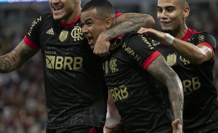 Com direito a golaço de falta, Flamengo vence o Juventude por 3 a 1 no Maraca