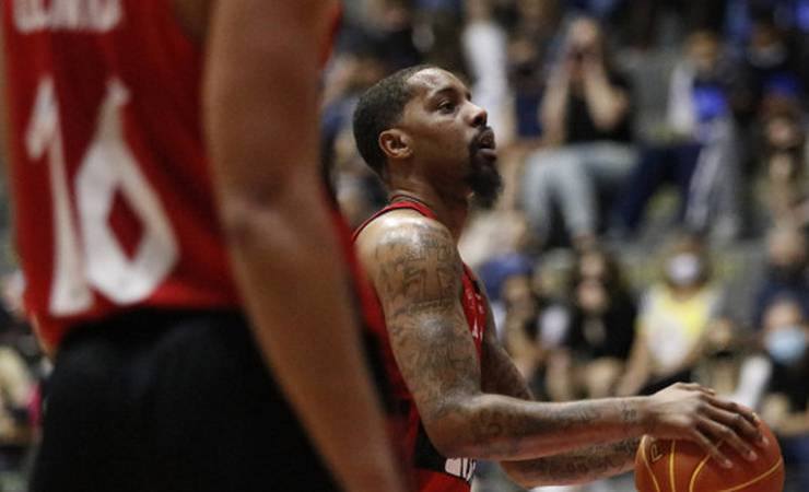 Flamengo emplaca terceira vitória em três jogos pelo NBB com 86 a 73 sobre o Caxias do Sul