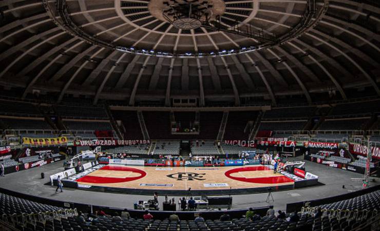 Vai apoiar o FlaBasquete no Maracanãzinho? Saiba como validar seu ingresso e acessar o ginásio!
