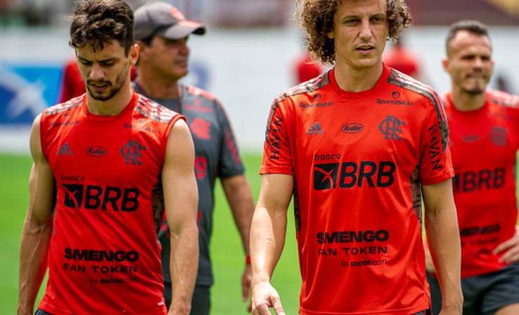 Mengão embarca para Recife, onde enfrenta o Sport nesta sexta-feira (3)