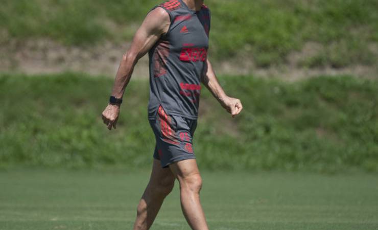 Mengão segue pré-temporada com ritmo intenso no Ninho do Urubu