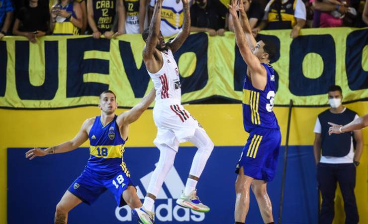 Em partida definida nos últimos segundos, FlaBasquete, já classificado, perde para o Boca Jrs