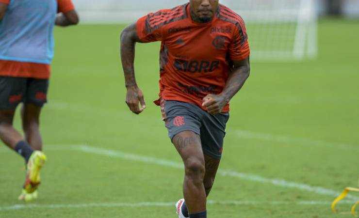 Com retorno da equipe principal, Flamengo encara o Boavista pelo Cariocão