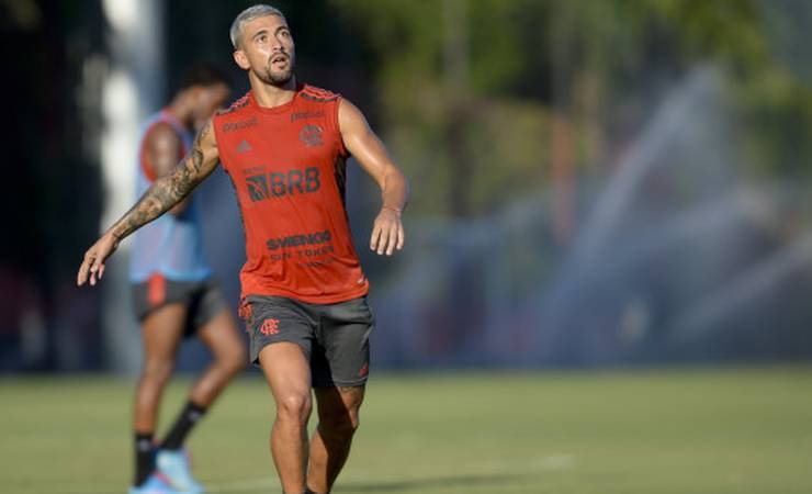 De olho no clássico contra o Vasco, Flamengo se reapresenta no Ninho do Urubu