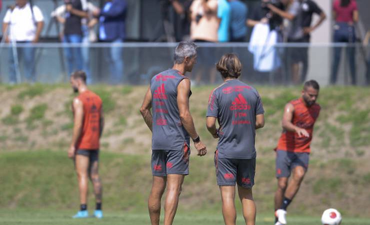 Com retorno da imprensa ao Ninho, Flamengo segue a preparação para as semifinais do Cariocão