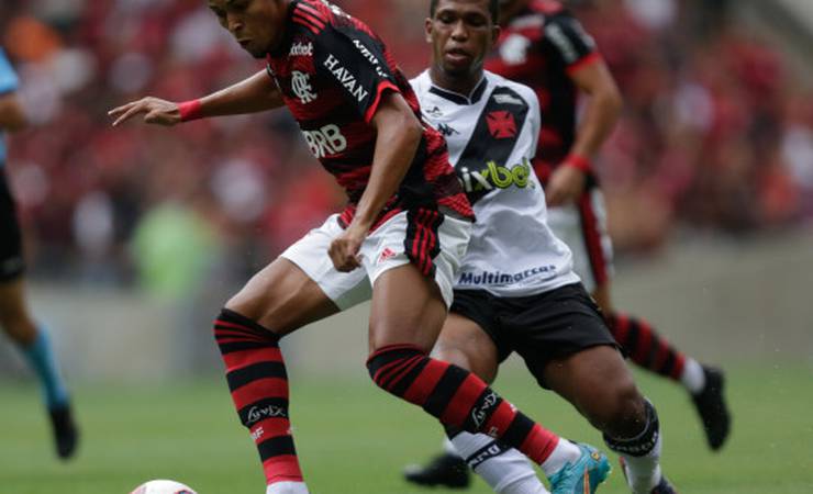 Com atuação segura, Flamengo vence o Vasco e está na final do Cariocão