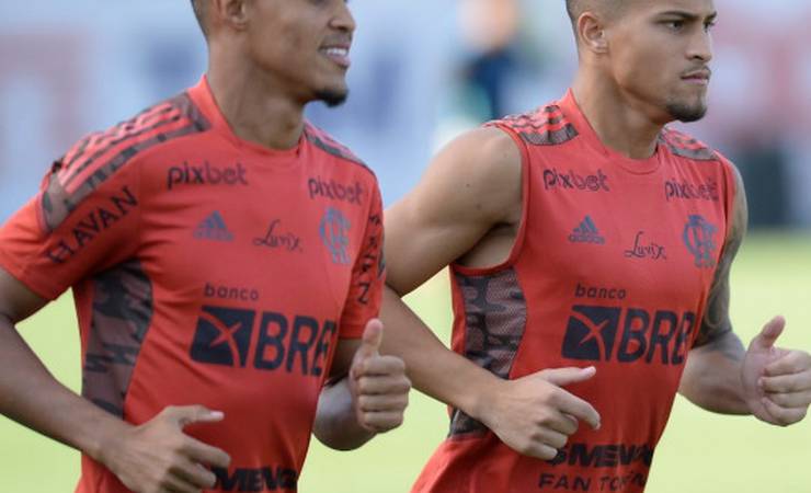 Flamengo se reapresenta de olho nas finais do Cariocão