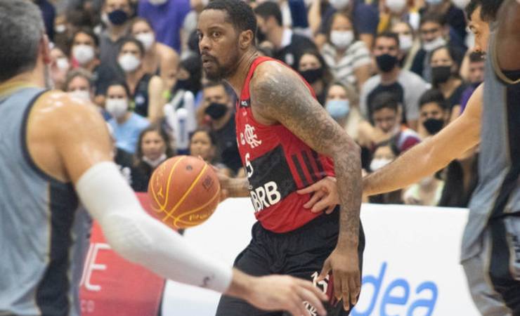 Fora de casa, FlaBasquete é superado pela Unifacisa por 74 a 60
