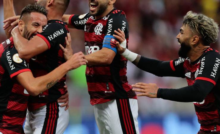 Em jogo movimentado, Mengão joga bem e vence o São Paulo por 3 a 1 no Maracanã