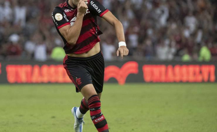 De virada, Mengão vence o Fluminense por 2 a 1 no Maraca, pelo Brasileirão