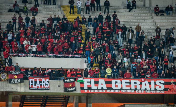 Flamengo destaca comportamento exemplar da Maior Torcida do Mundo no jogo contra Peñarol