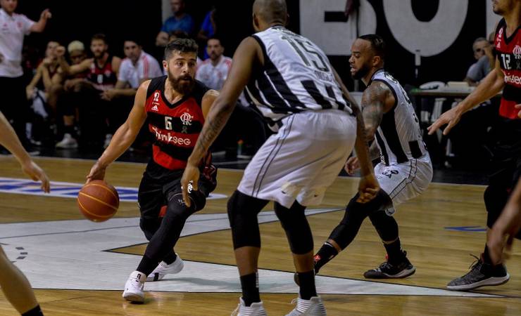 Flamengo vence o Botafogo e se classifica para a final do NBB