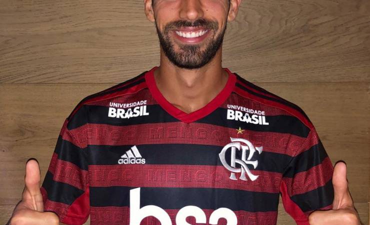 Pablo Marí é o novo reforço do Mengão
