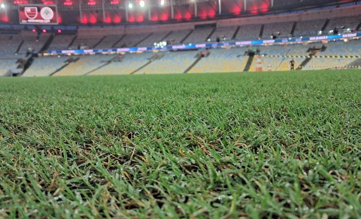 Flamengo estreia gramado sintético no Maracanã em duelo decisivo contra o Grêmio