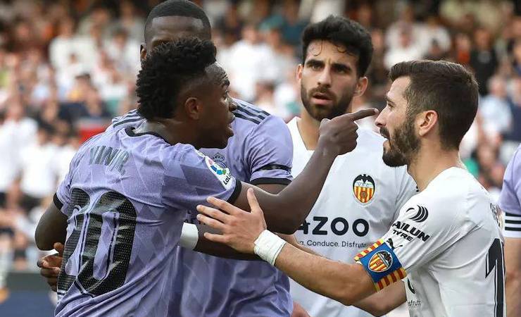 Valencia processa Netflix por documentário que distorce ataques racistas a Vinicius Jr.